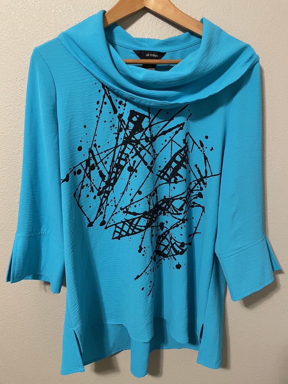 Ali Miles Tunic Top Womens Medium Blue Black Abstract Cowl Neck 3/4 Sleeve Artsy